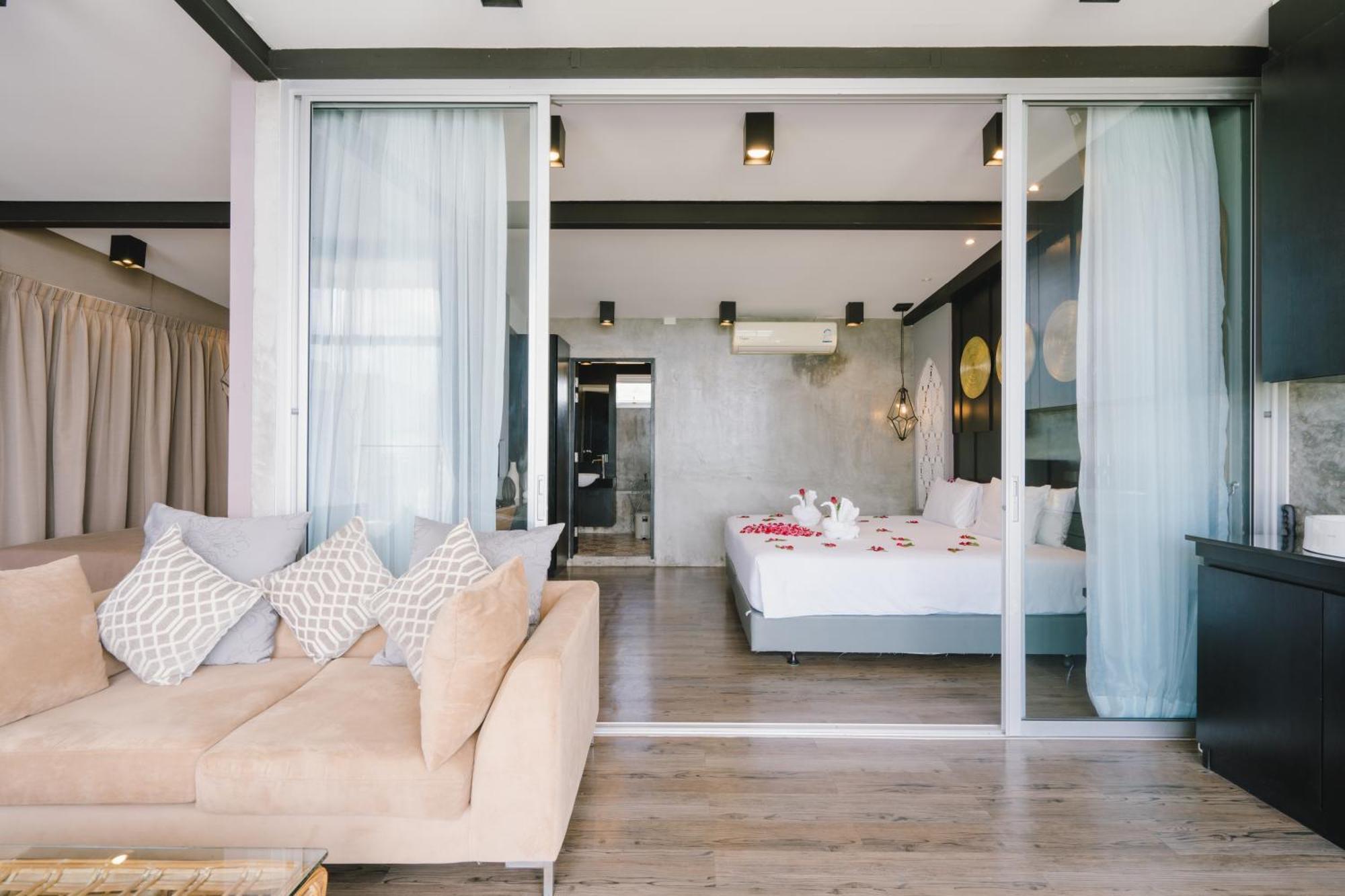 Patong Signature Boutique Hotel Quarto foto