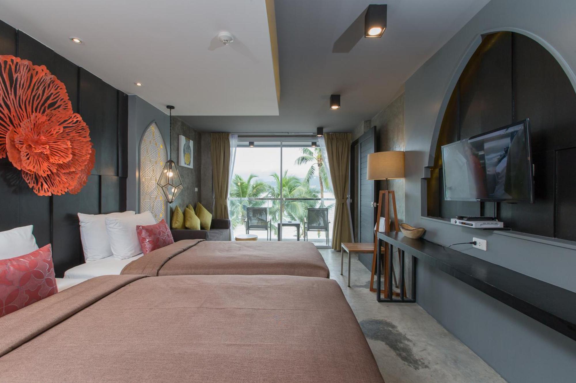 Patong Signature Boutique Hotel Quarto foto